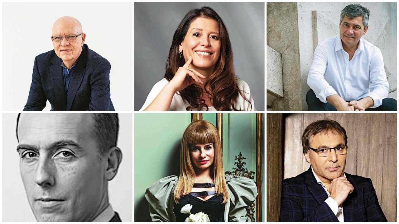 Escritores en la costa. | Foto:Cedoc