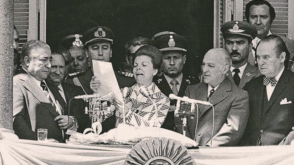 100126_isabel_martinez_peron_lopez_rega_cedoc_g