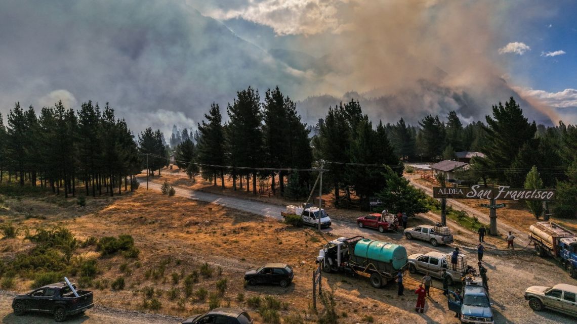 Over 5,500 hectares burnt in Patagonia wildfires, says Chubut governor
