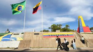 110126_venezuela_monumento_xinhua_g