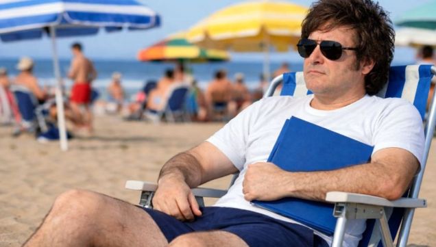 Política en modo verano