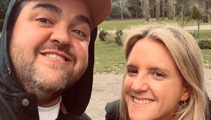 El exclusivo verano de Darío Barassi en Punta del Este: momentos románticos con Lucía Gómez Centurión, miradas cómplices y sin sus hijas