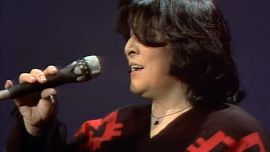 Recuperan material de Mercedes Sosa grabado para la televisión suiza durante su exilio