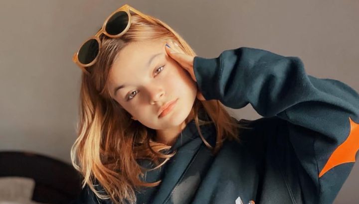 Muna Pauls marca tendencia con el look bohemio que conquista el verano