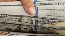 Paso a paso: cómo cambiar los dólares "cara chica".