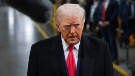 Se viralizó la violenta reacción de Trump contra la persona que lo llamó "protector de pedófilos"