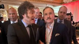 El embajador estadounidense Peter Lamelas se reunió con Santiago Caputo en medio de la crisis regional