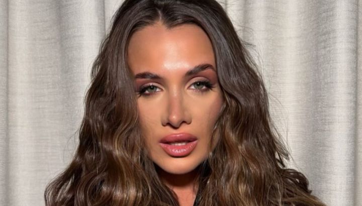 Cami Homs mostró cómo quedó la nueva decoración de su living: amplio, luminoso y de estilo contemporáneo