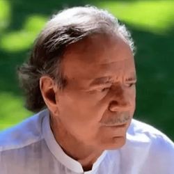 Julio Iglesias | Foto:CEDOC