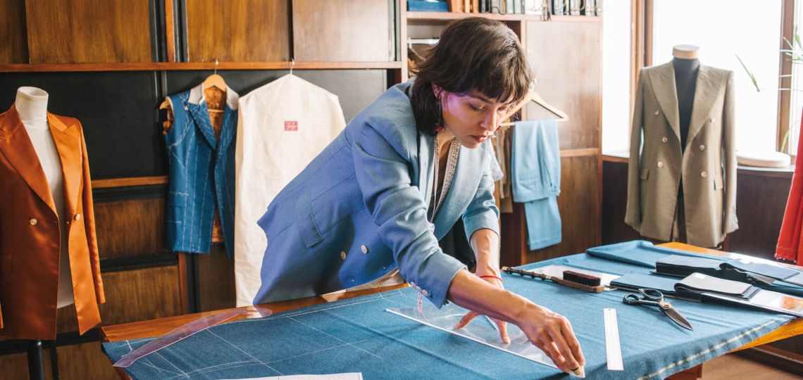 El universo privado de Flora Lemes: sastrería con impronta femenina