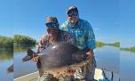 Una captura para la historia: pacú de 13 kilos en las aguas de Esquina