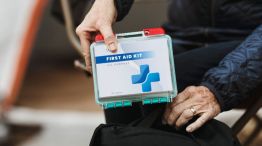 Botiquín de viaje para las vacaciones 2026