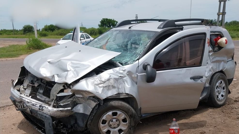 Así quedó el vehículo de la familia de Córdoba.