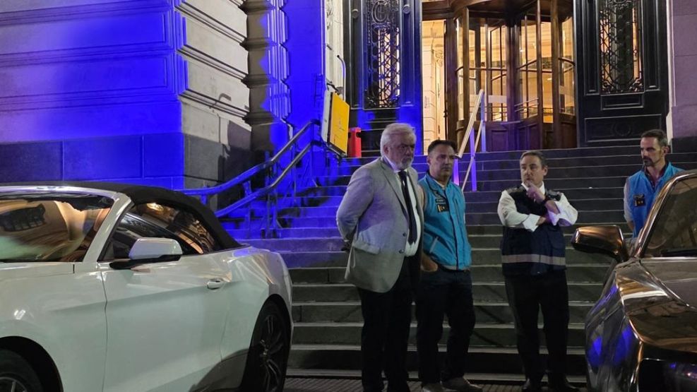 Autos de alta gama secuestrados en operativos de Policia y DGI en el AMBA.