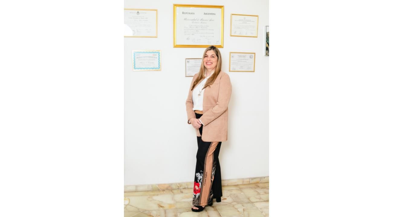 Dra Karina Voukelatos: vocación por la medicina estética