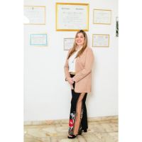 Dra Karina Voukelatos: vocación por la medicina estética