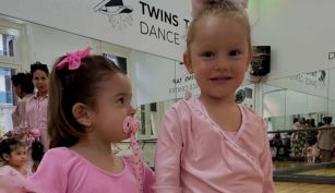 Sarah Burlando y Ana García Moritán