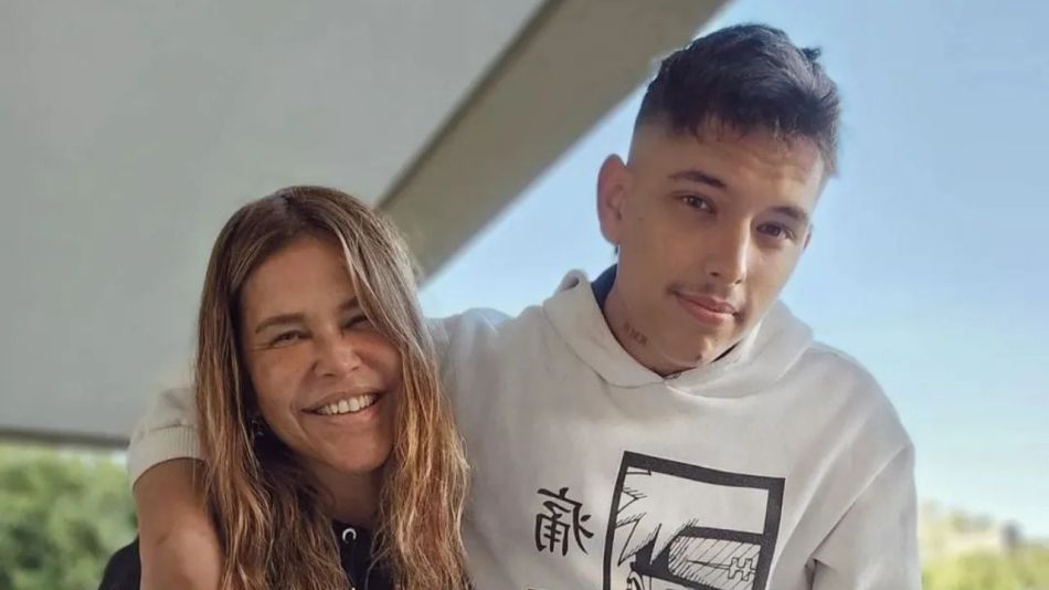 Nazarena Vélez y su hijo, Chyno Agostini