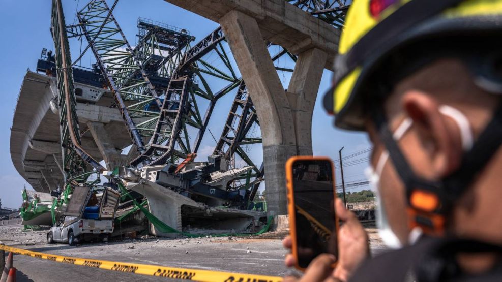 Derrumbe de grua en Bangkok 15012026