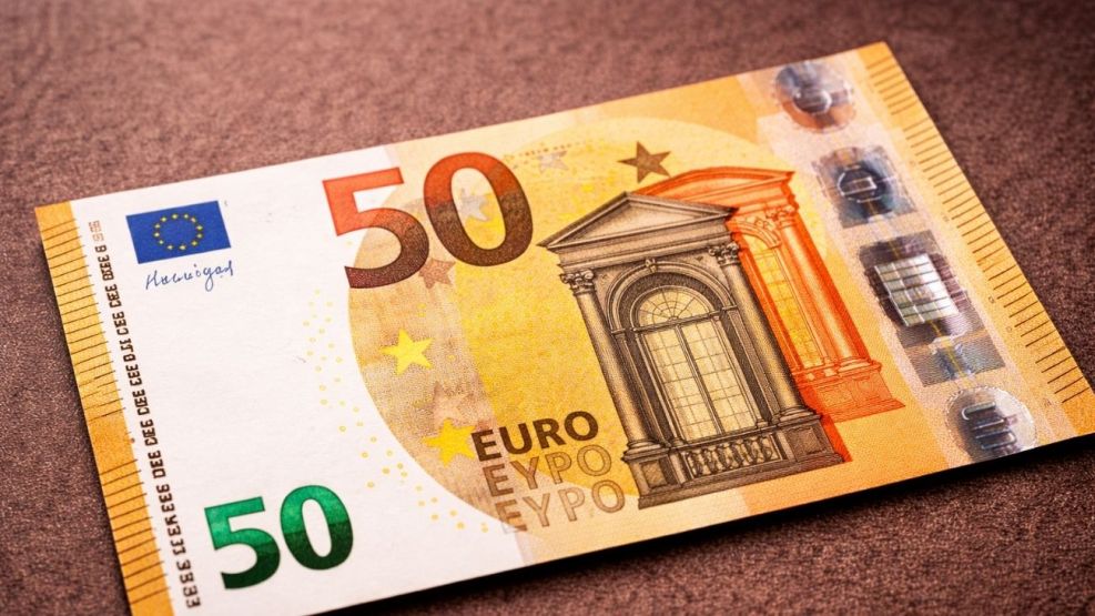 Precio del euro blue hoy jueves 15 de enero del 2026 