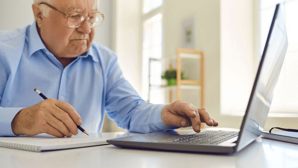 Seguir trabajando, tras la jubilación: ¿Cómo es el trámite a realizar?