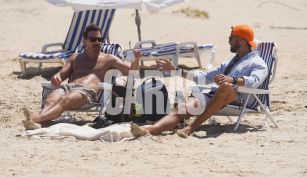 Santiago "Bati" Larrivey y su nuevo novio en Punta del Este