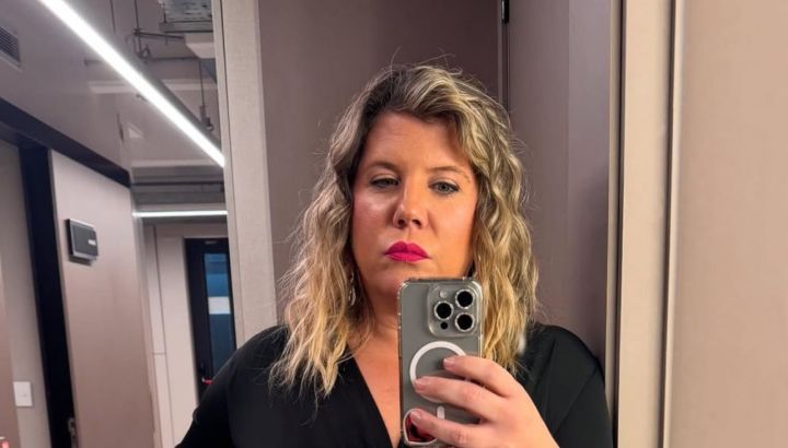 Playa, mate y relax: las sensuales fotos de Dominique Metzger en bikini durante sus vacaciones