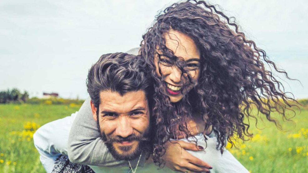 18_01_2026_pareja_joven_romantico_cedoc_g