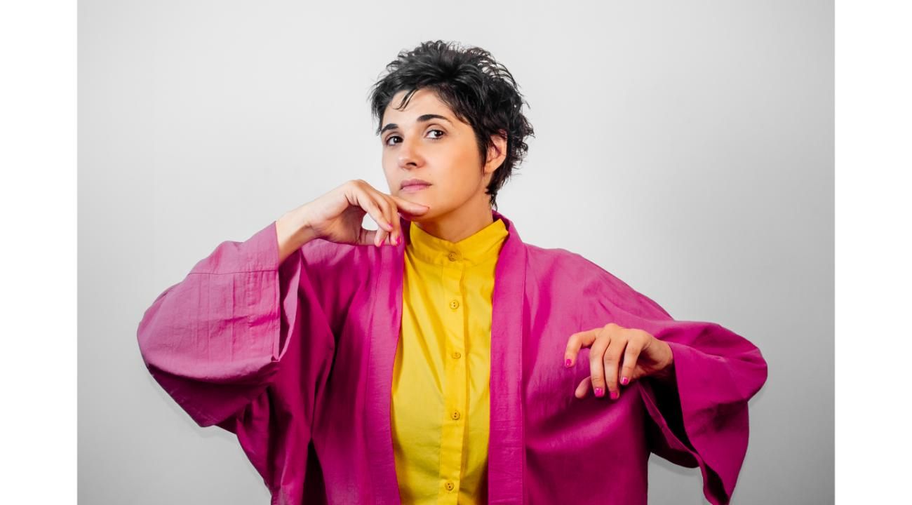 ARIANA CARUSO: Actriz, pedagoga y creadora de un método propio que transforma cuerpo y voz en presencia