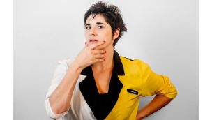 ARIANA CARUSO: Actriz, pedagoga y creadora de un método propio que transforma cuerpo y voz en presencia