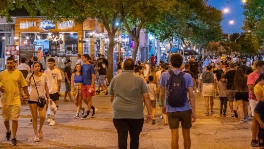 Mina Clavero apuesta fuerte al invierno: prepara una gran fiesta, impulsa el turismo bienestar y espera una alta ocupación