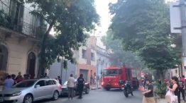Incendio en un edificio de dos pisos 21022026