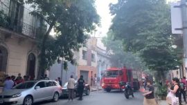 Incendio en un edificio sobre el barrio porteño de Monserrat: 70 evacuados y tres asistidos por el SAME