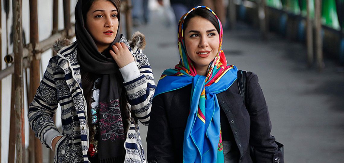 Las mujeres iraníes en el exilio cuentan cómo es vivir entre dos mundos