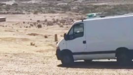 Cabeza en una bolsa de basura y restos humanos en descomposición: un runner encontró un cuerpo descuartizado en Santa Cruz