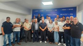 Se reunieron más de 25 gremios y se declararon en estado de alerta y unidad para enfrentar la reforma laboral de Milei