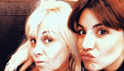 La tierna postal de Gianina junto a su mamá