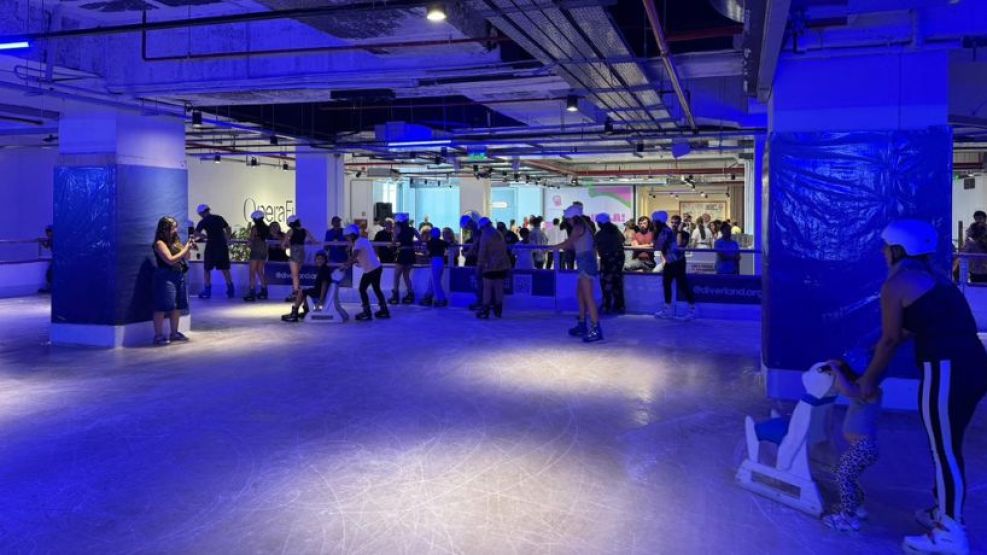 Opera Fun habilitó la única pista de hielo permanente de Córdoba en Villa Carlos Paz