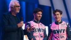 Franco Colapinto junto a Flavio Briatore y Pierre Gasly 