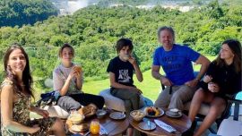 Así son Yaco, India y Moro, los hijos de Facundo Arana y María Susini, que tienen una vida fuera de lo común