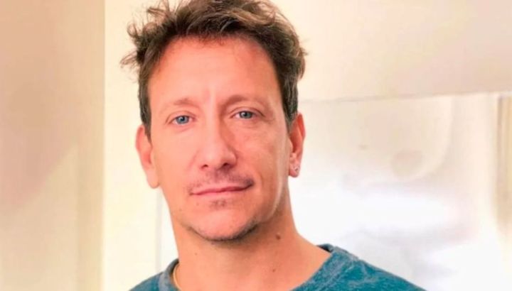 Nico Vázquez habló de su hermano fallecido y se cortó la luz en vivo: “Son señales”