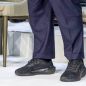 ¡Viva las zapas, carajo! Milei generó memes con su outfit saludando a Trump en Davos