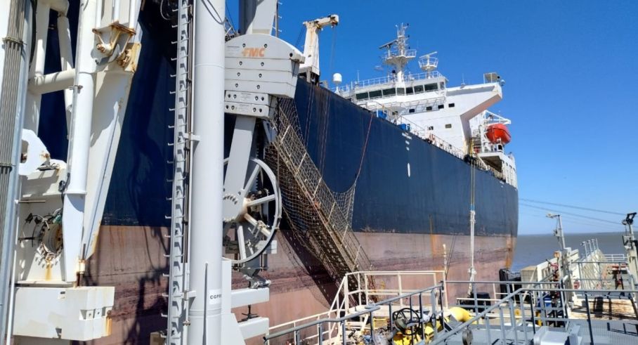 Carga Buque Exportación Bahía Blanca