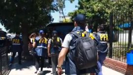 El 'ICE de Milei' arrancó tibio en Villa Celina: "Detectamos 16 extranjeros en situación irregular"