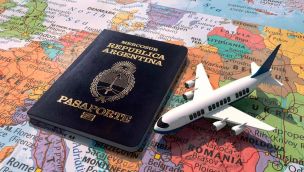 240126_pasaporte_argentina_shutterstock_g