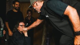 Charly García apareció en el Festival Medio y Medio para ver a León Gieco