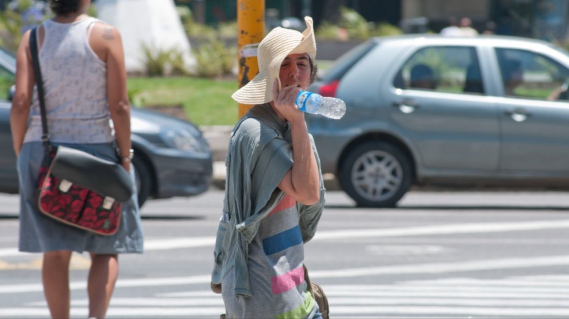 Calor intenso y tormentas aisladas marcarán la jornada climática en gran parte del país