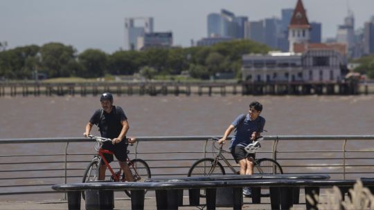 Clima en Ciudad de Buenos Aires: con el sol presente y aire fresco, la máxima llegará a los 20°