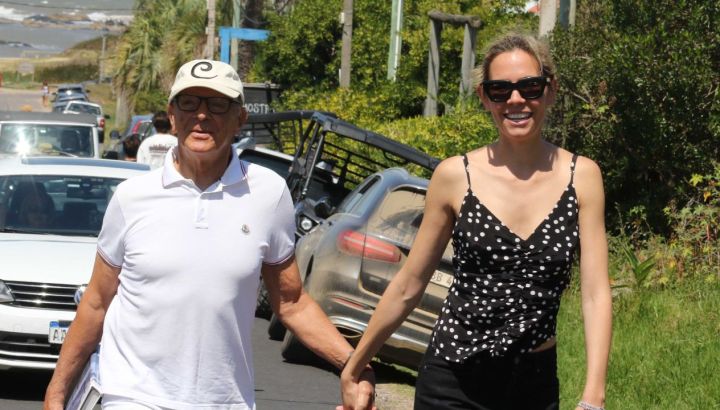 El paseo romántico de Eduardo y Elina Constantini en Punta del Este: tomados de la mano, almuerzo exquisito y muy cómplices