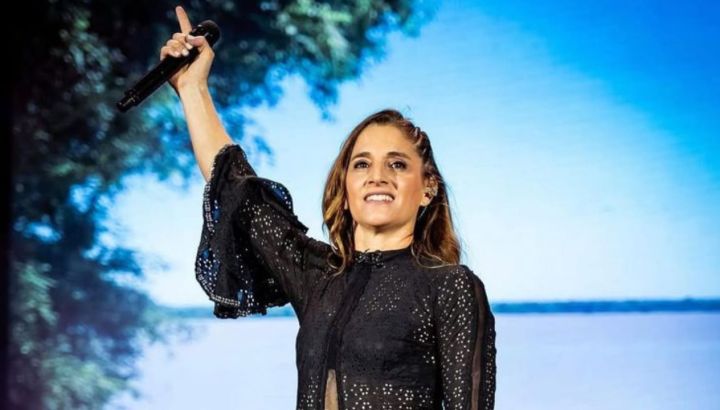 Natalia Pastorutti: "Acompañé a mi hermana a cantar porque así me enseñaron y esa noche cambió todo. Hoy, este camino sigue como solista"